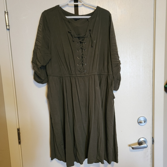 Torrid 3/4 sleeve dress - Picture 1 of 1